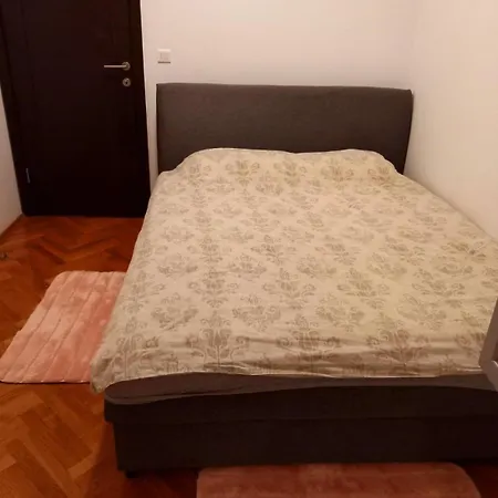 New With Two Bedrooms Apartment *