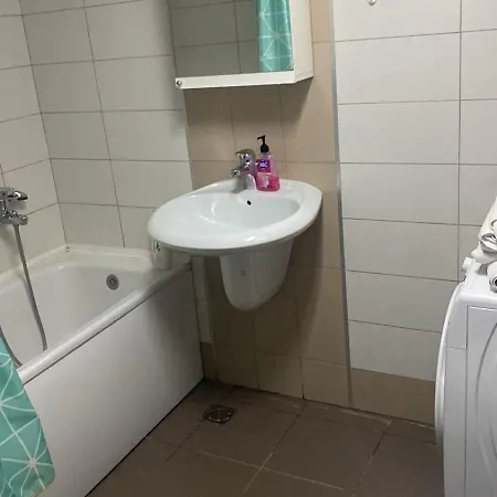 公寓 New With Two Bedrooms 波德戈里察